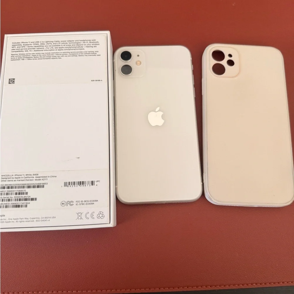 Apple iPhone 11 - Classic White